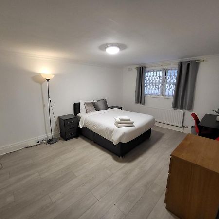 Cosy Apartment By Clapham South Underground! London Exterior foto