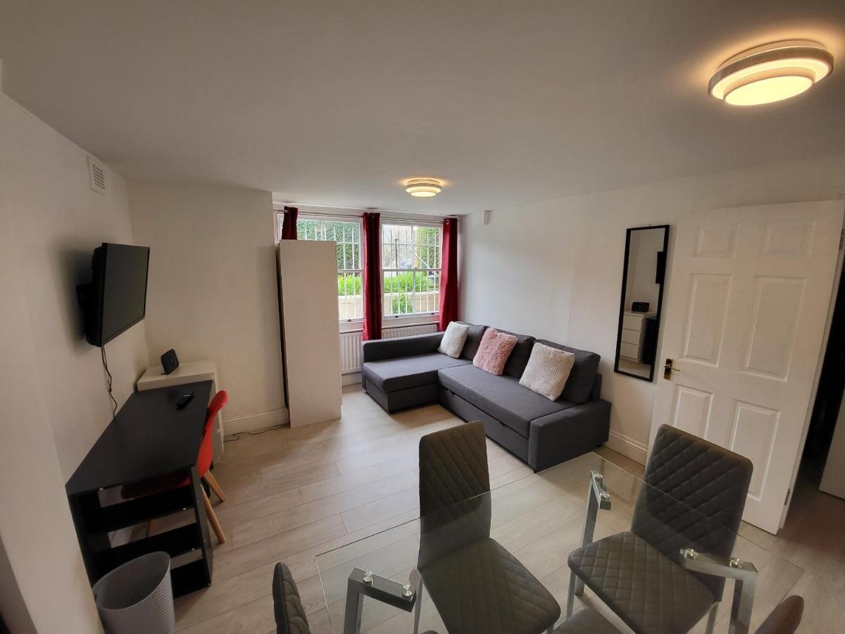 Cosy Apartment By Clapham South Underground! London Exterior foto