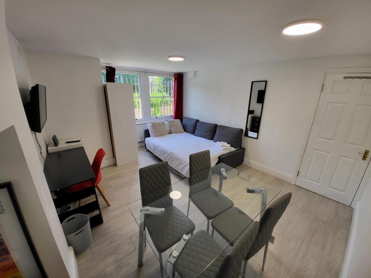 Cosy Apartment By Clapham South Underground! London Exterior foto
